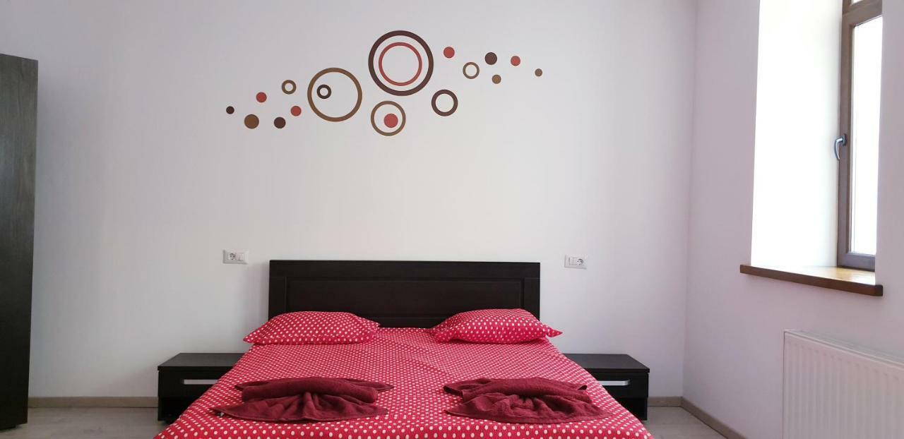 Costy Central Apartament בראשוב מראה חיצוני תמונה