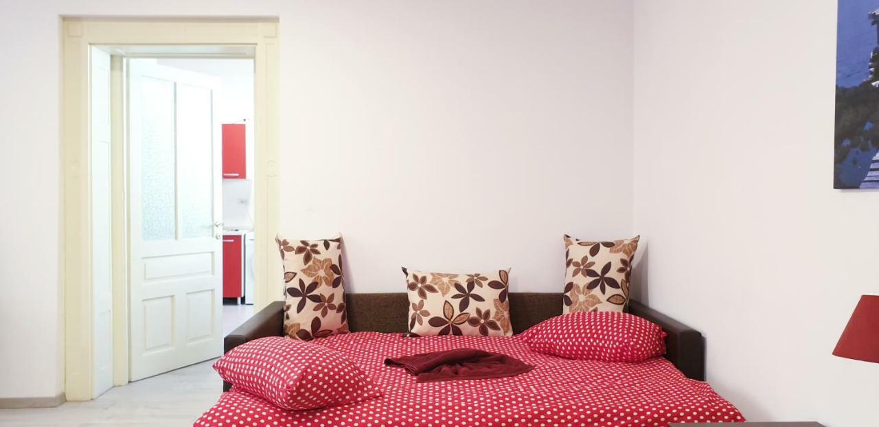 Costy Central Apartament בראשוב מראה חיצוני תמונה