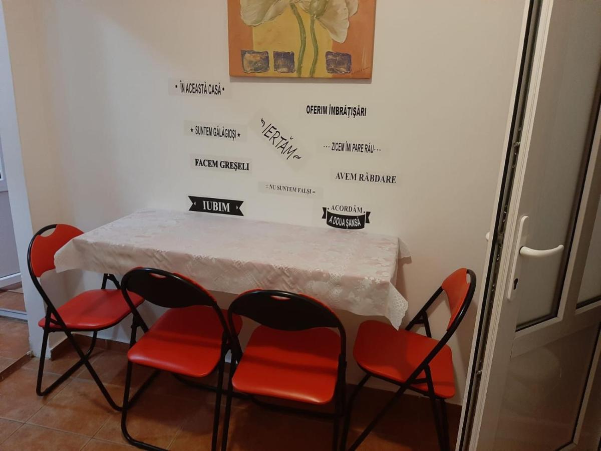 Costy Central Apartament בראשוב מראה חיצוני תמונה