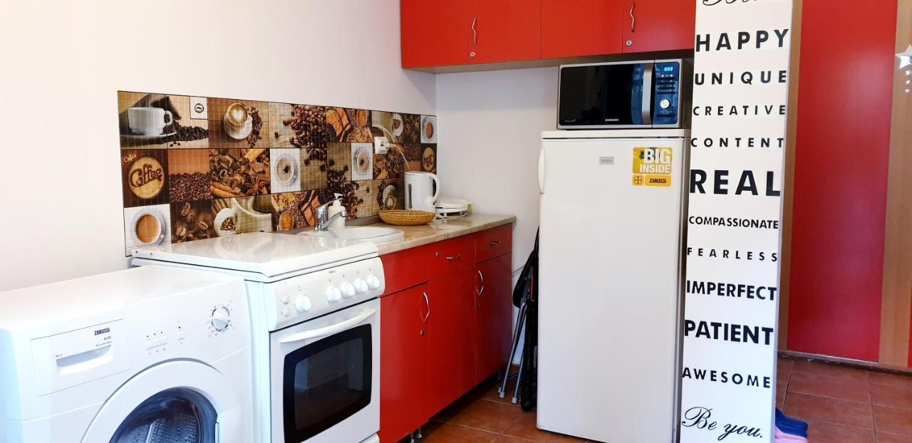 Costy Central Apartament בראשוב מראה חיצוני תמונה